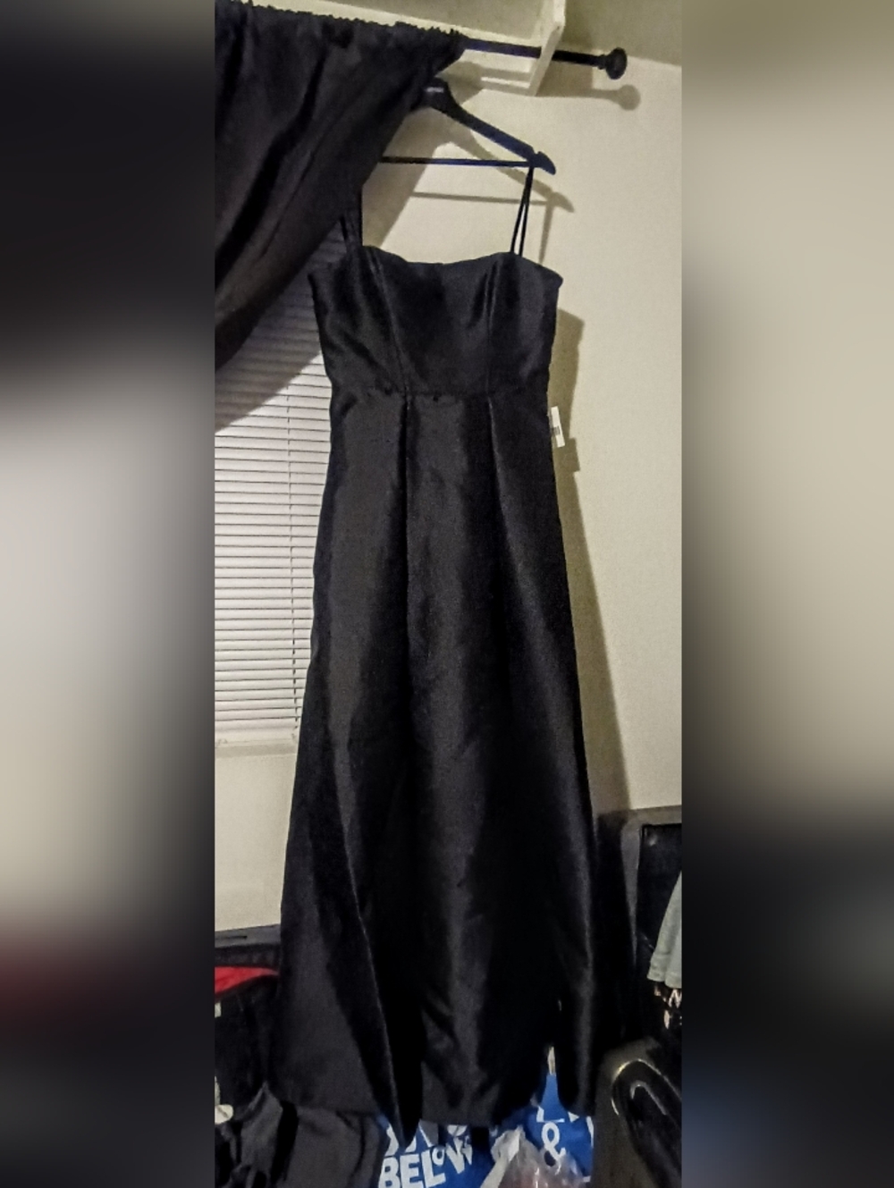 Vera Wang Black Strapless Evening Gown